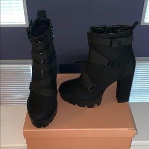 All Black Combat Style Boot Heels.